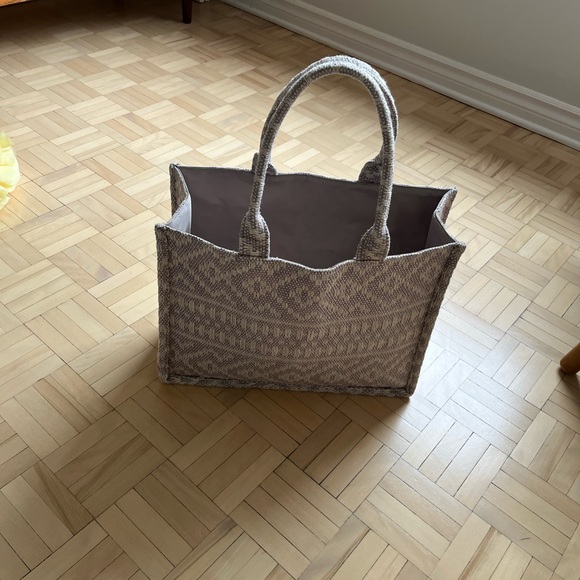 H&M jacquard tote - Picture 5 of 5